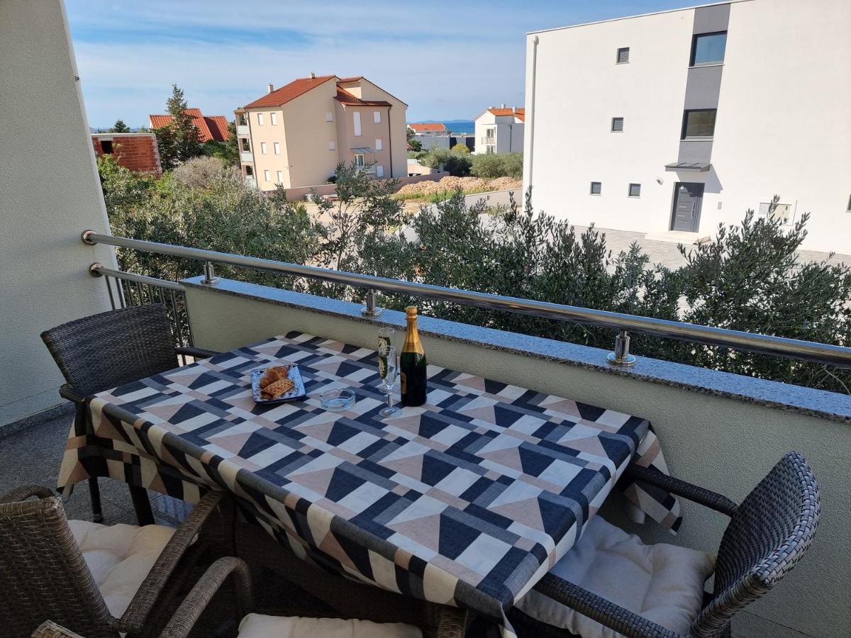 The Golden Grotto Apartments Novalja Rum bild